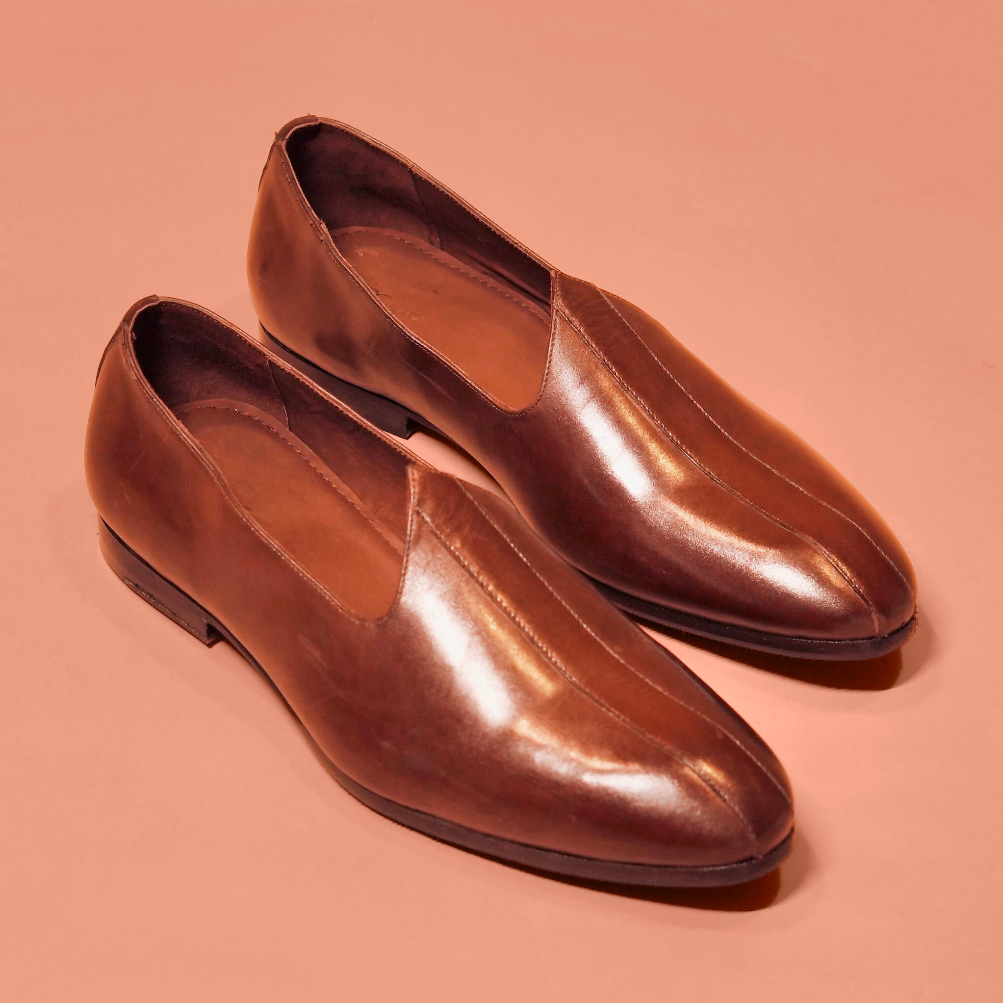 Ethnico Chocolato | Brown full-grain leather mojris