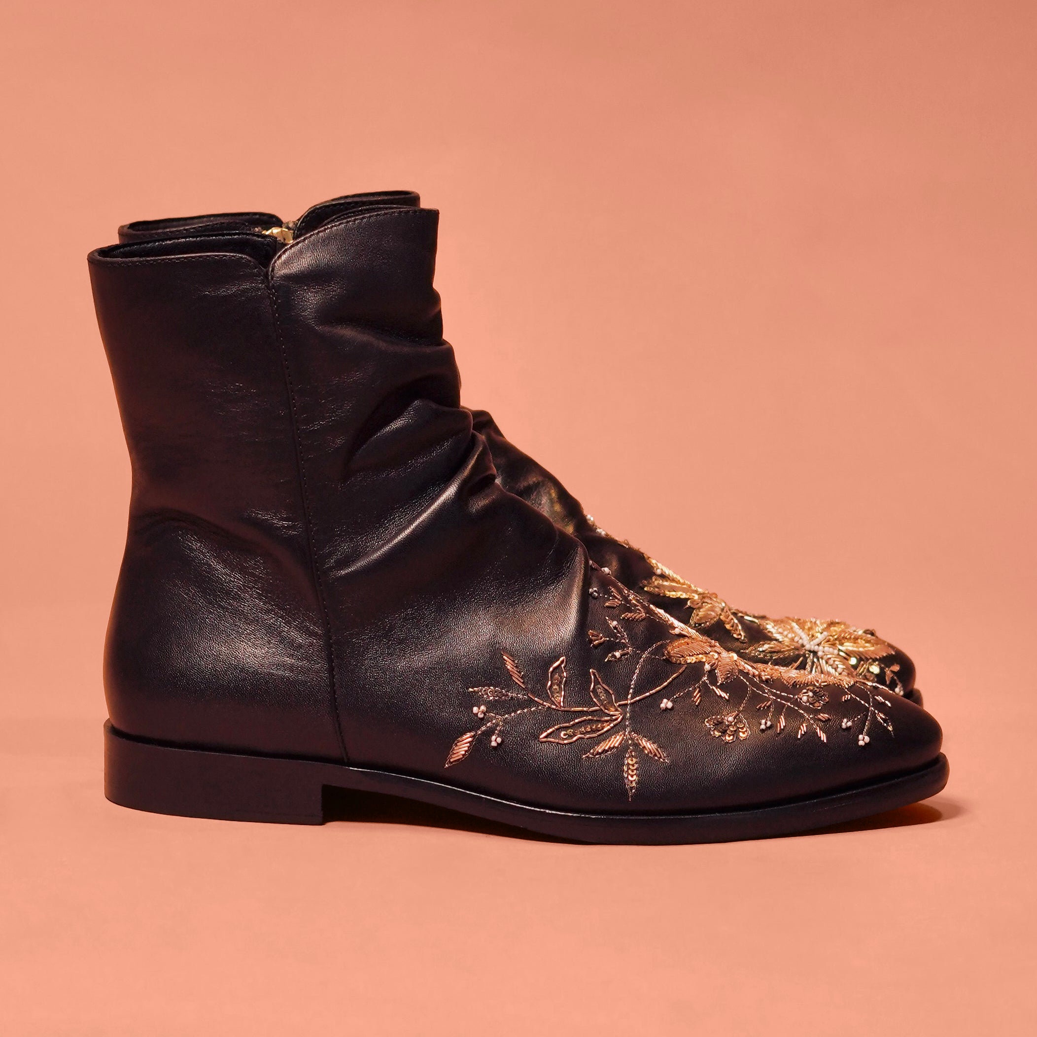 Sprazo Nero Ricamo | Black zardozi embroidered Napa boots