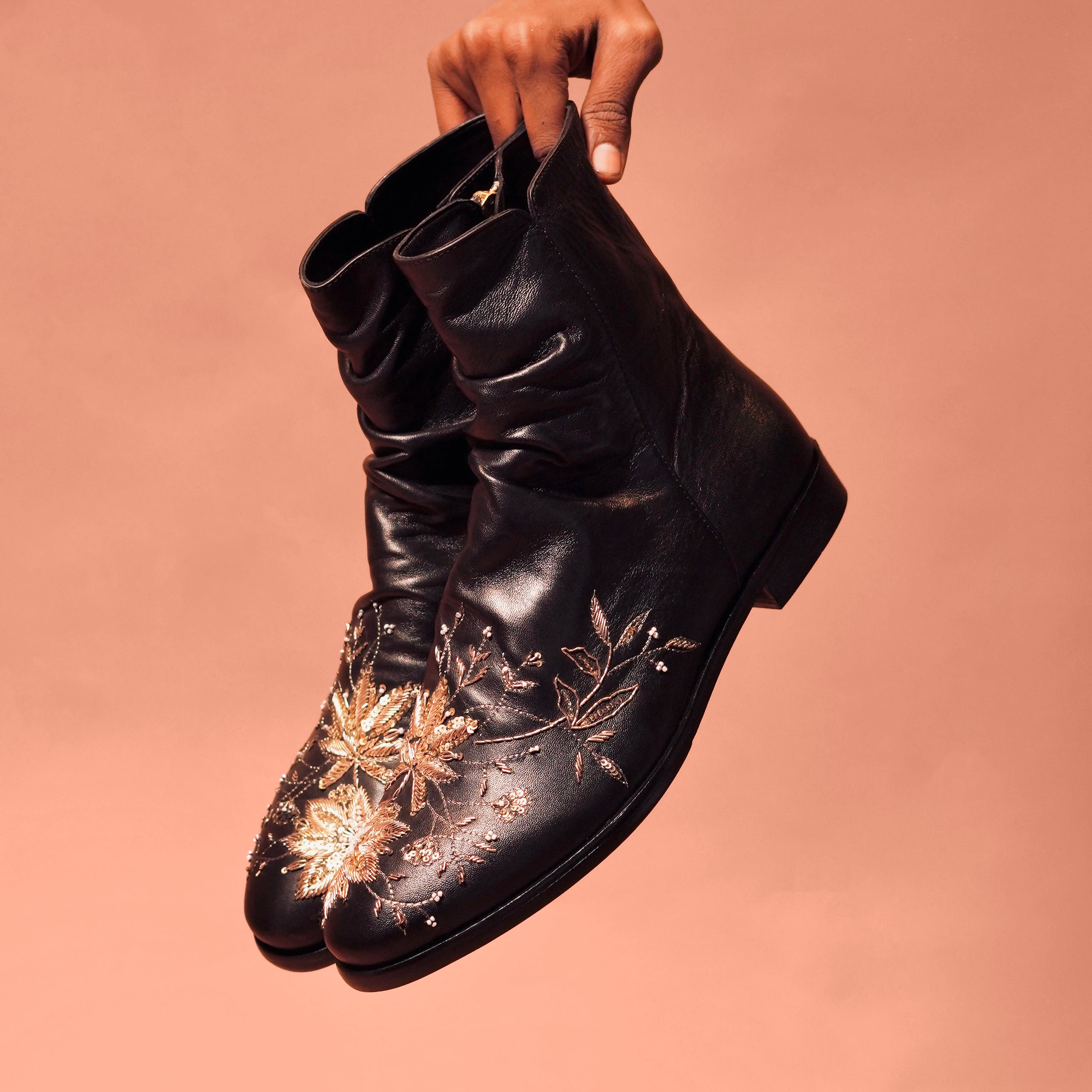 Sprazo Nero Ricamo | Black zardozi embroidered Napa boots