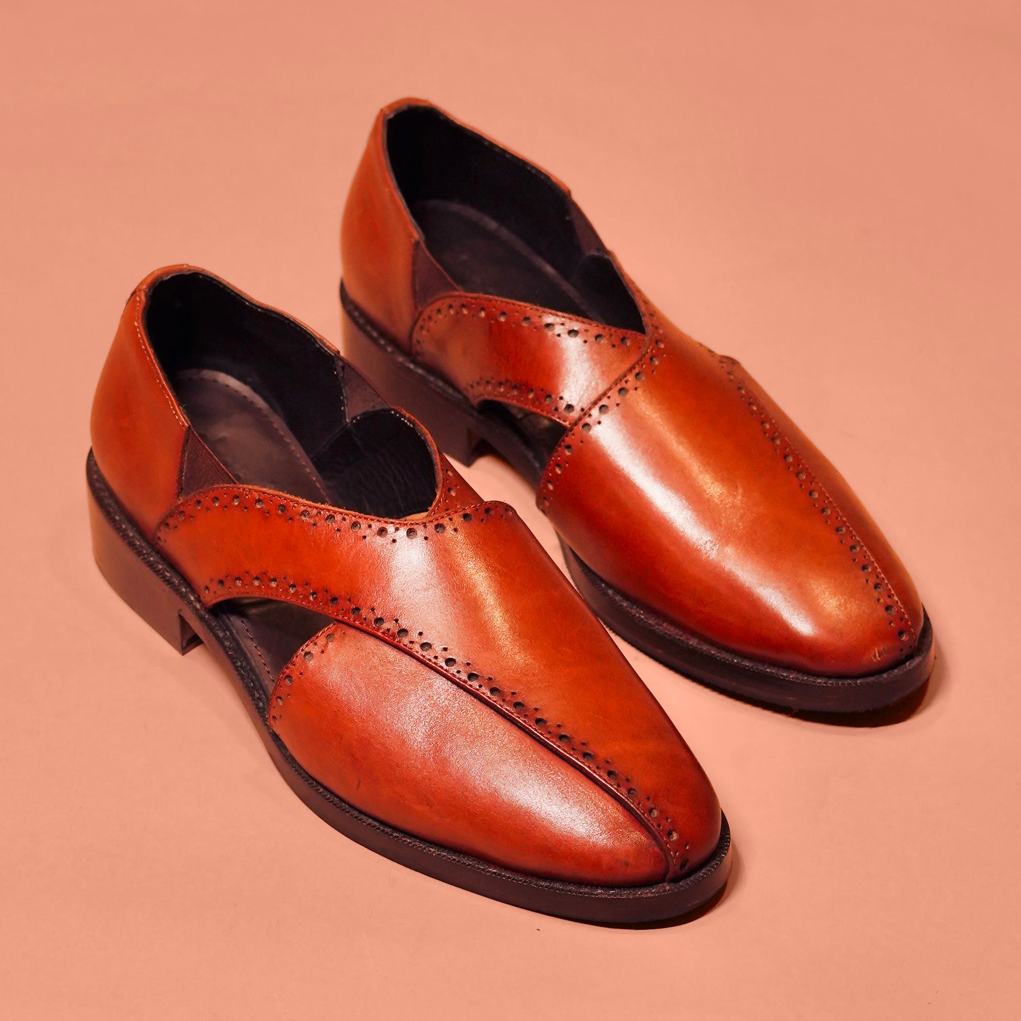 Pesha Rossa | Reddish brown full-grain leather Peshawaris