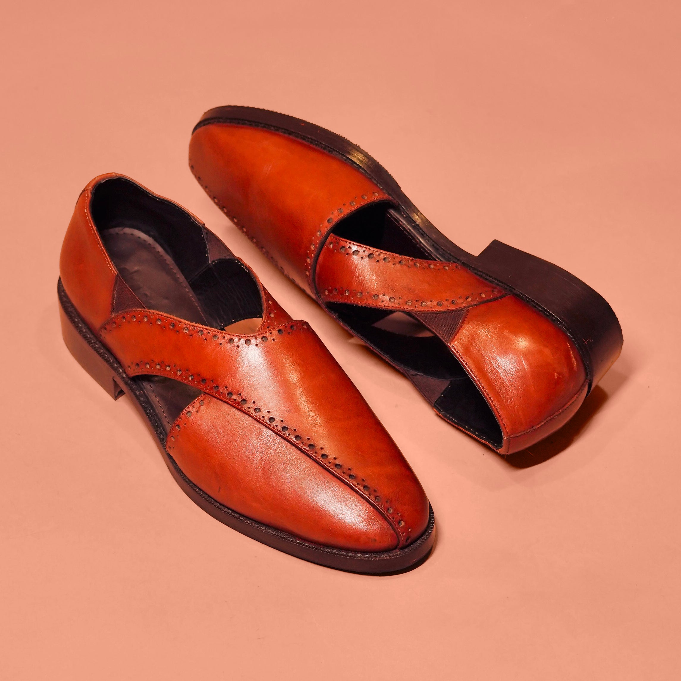 Pesha Rossa | Reddish brown full-grain leather Peshawaris
