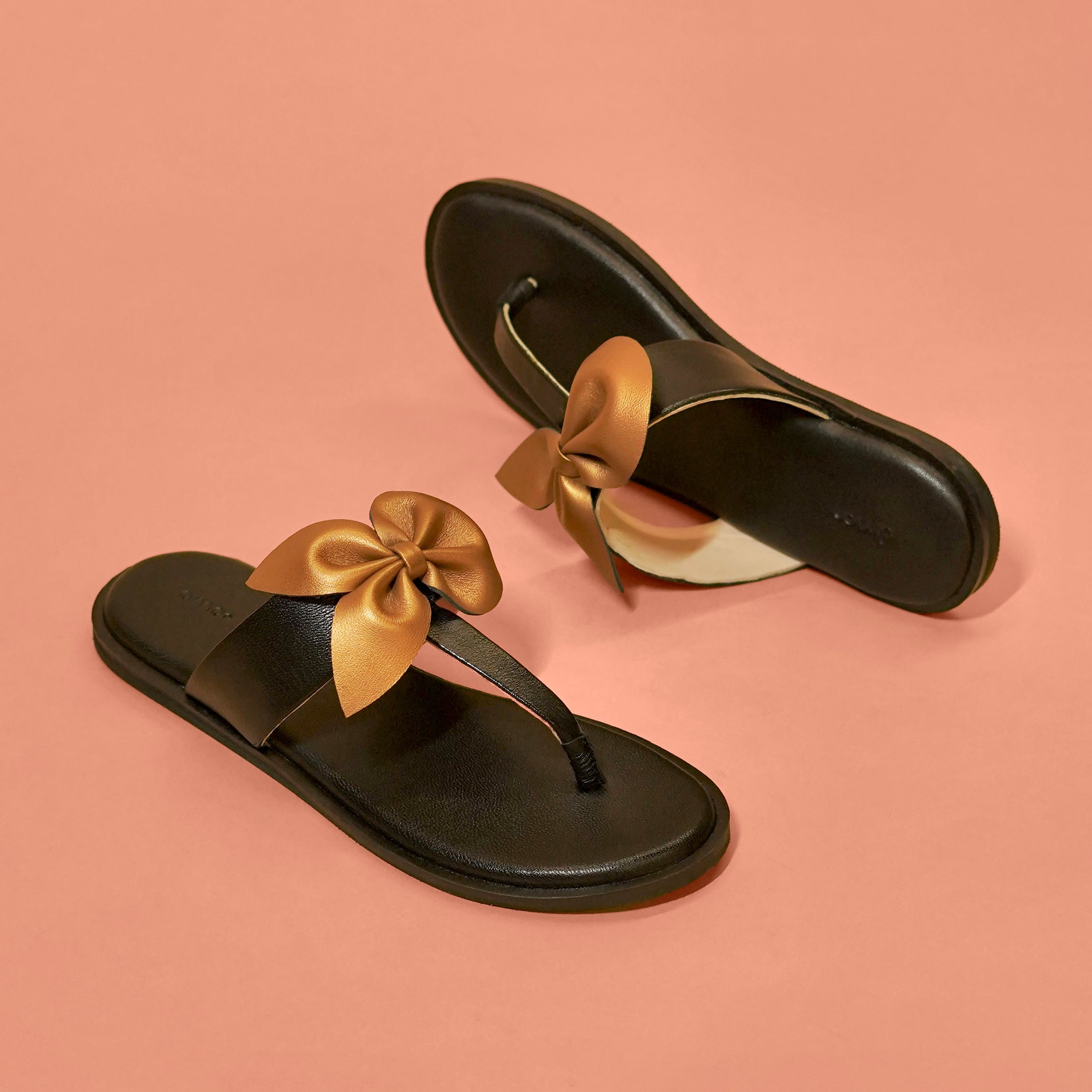 Pelle Bella Nodo –Women’s Black Leather Chappal with Copper Bow