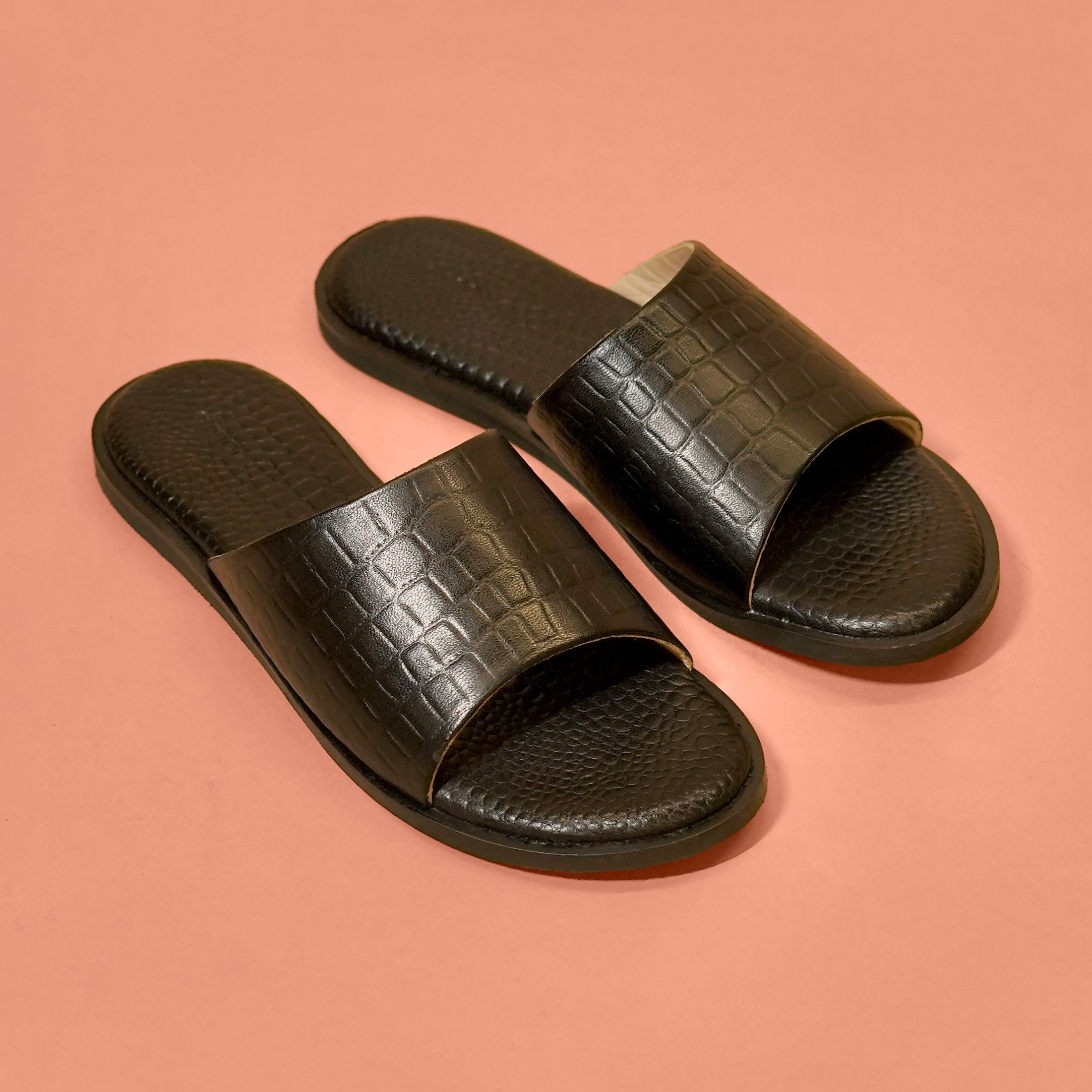 Pelle Effetto Croco – Women’s Black Crocodile Print Slider