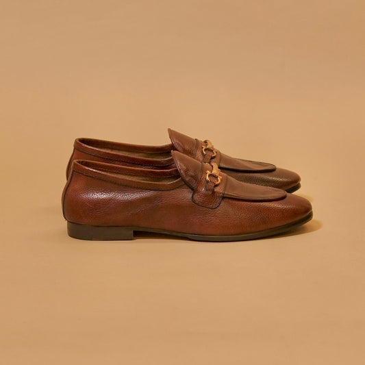 Side profile of Flexo Bruno Oro loafers