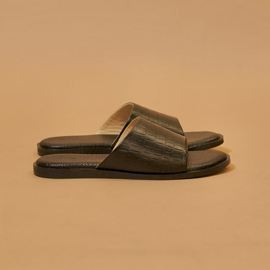 Side view of open toe