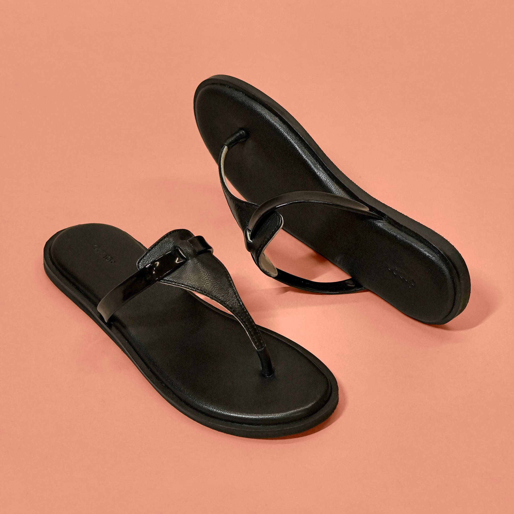 Pelle Linea Nero – Women’s Black Leather Chappal