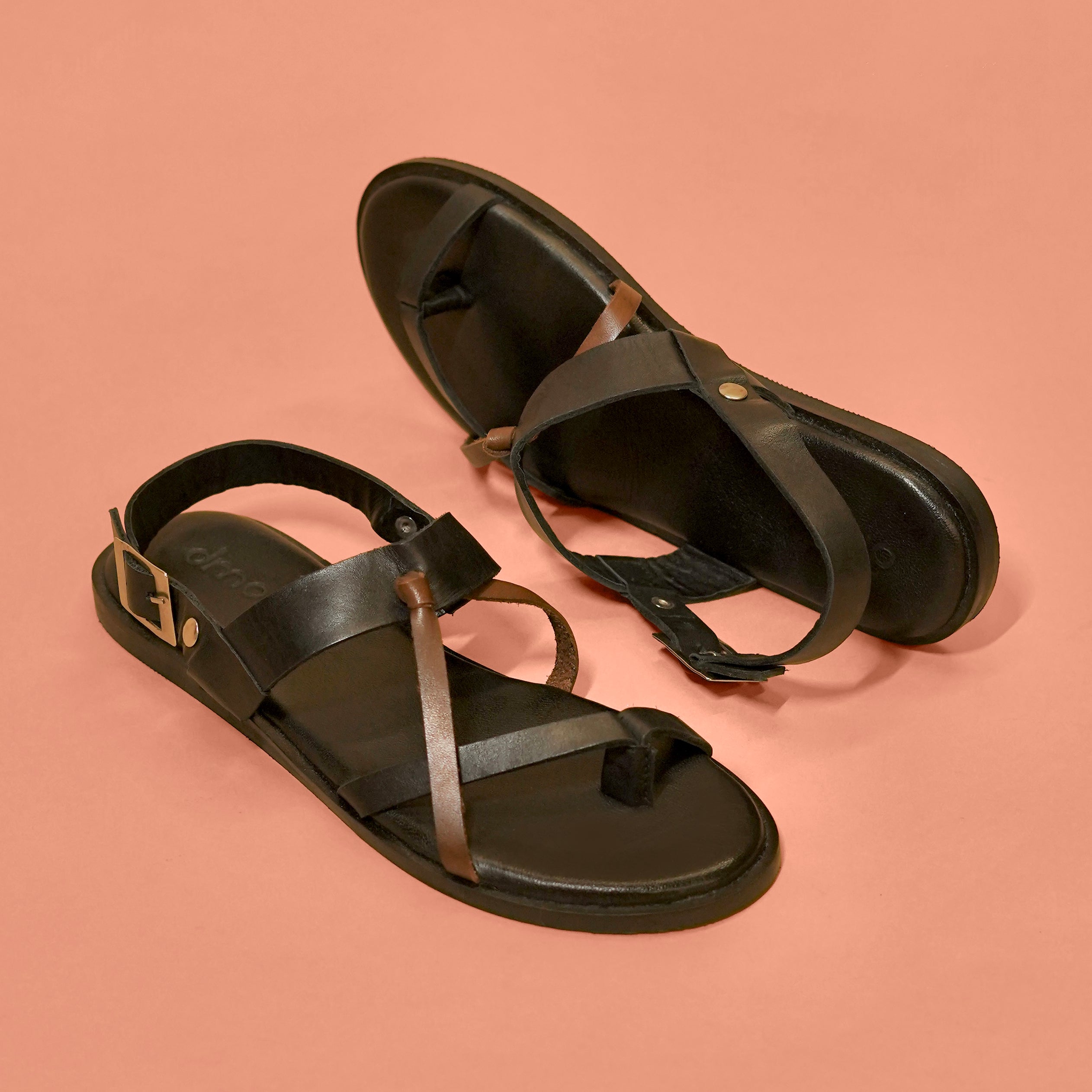 Pelle Nera (Women) | Dual-tone premium leather sandal