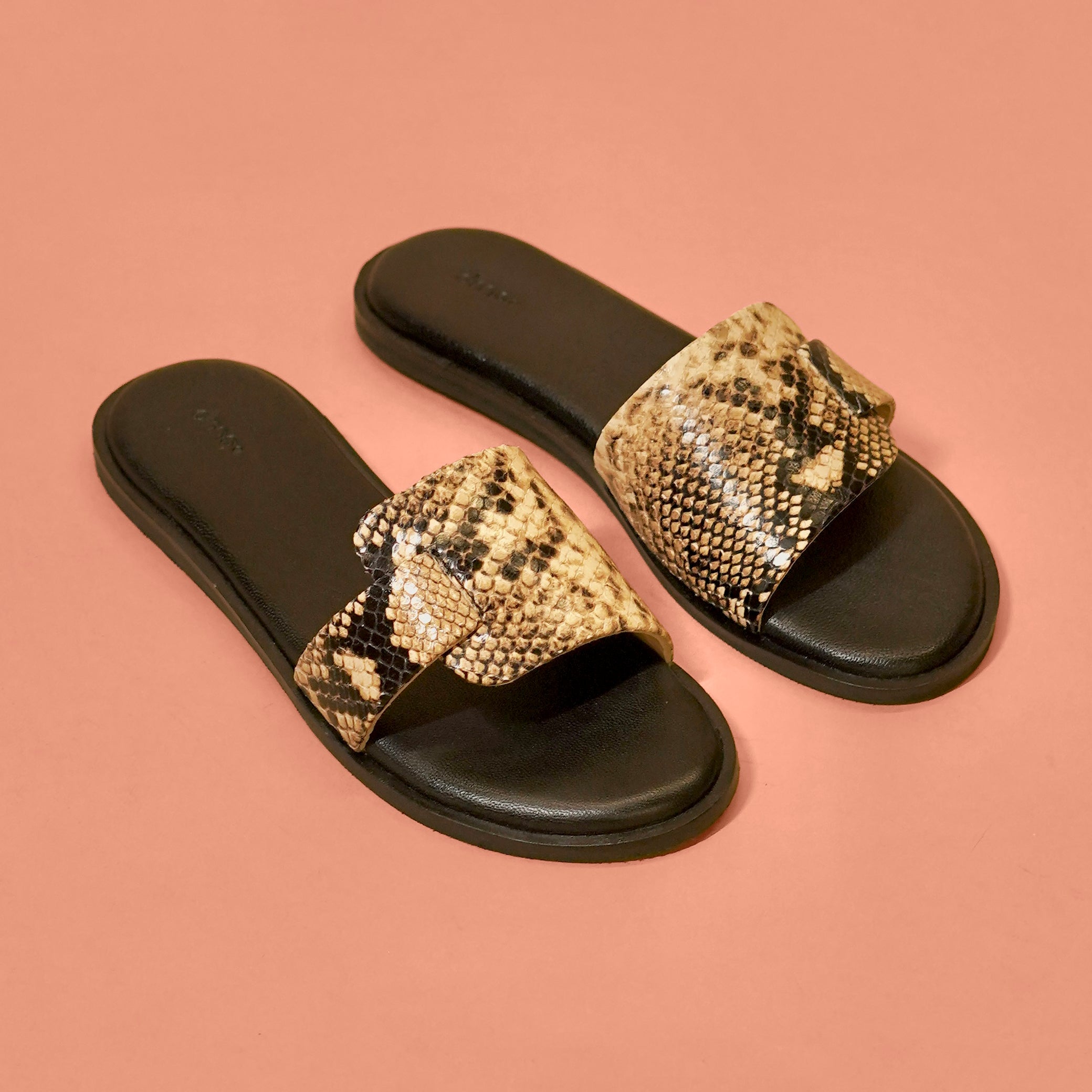 Pelle Pinone – Women’s Snake Print Leather Slider