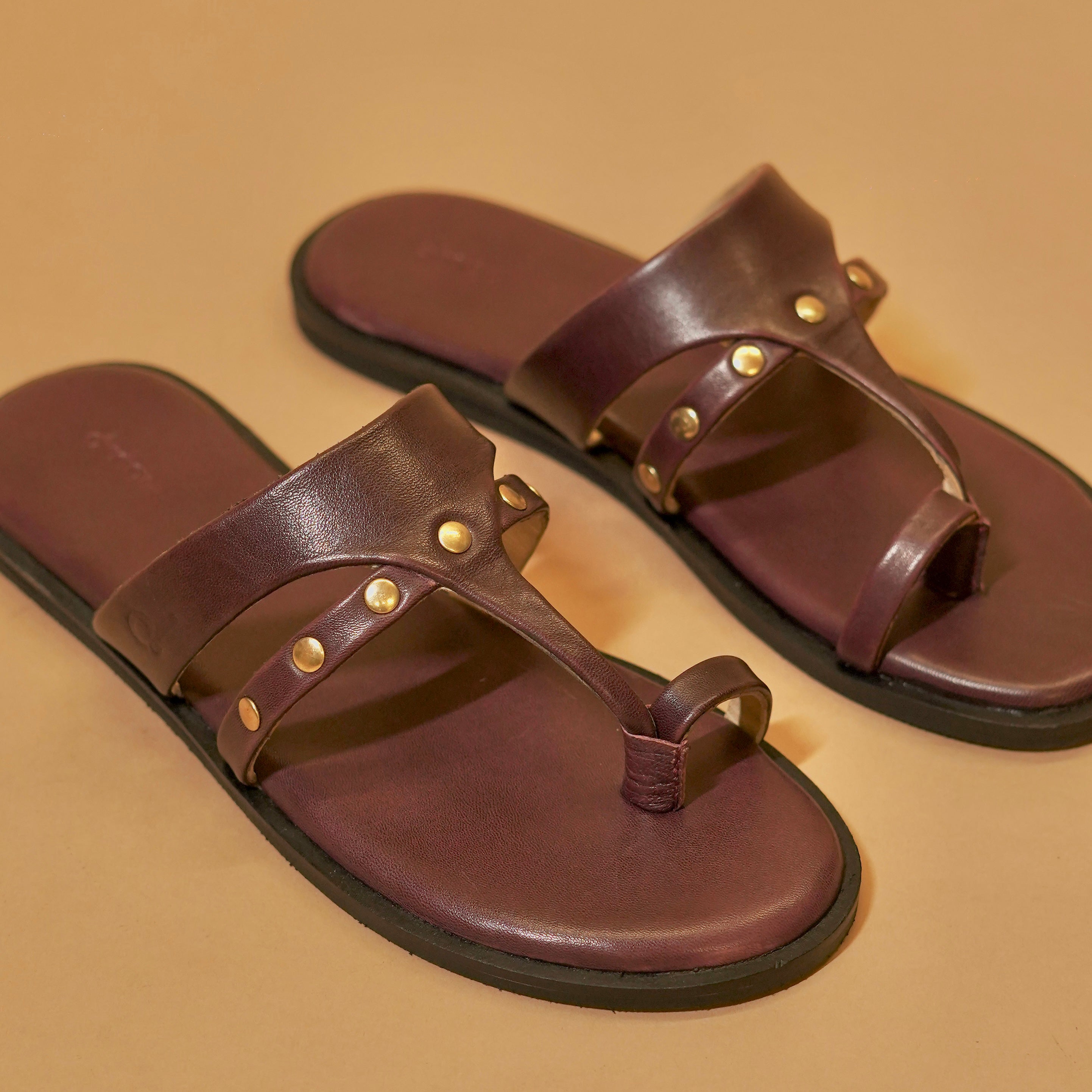 Close-up of cushioned footbed and rivets