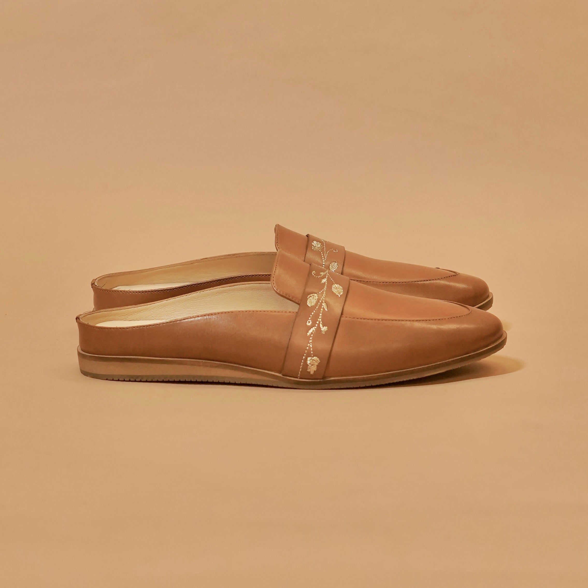 Hoffler Ricamo Cuoio – Tan Embroidered Leather Mules