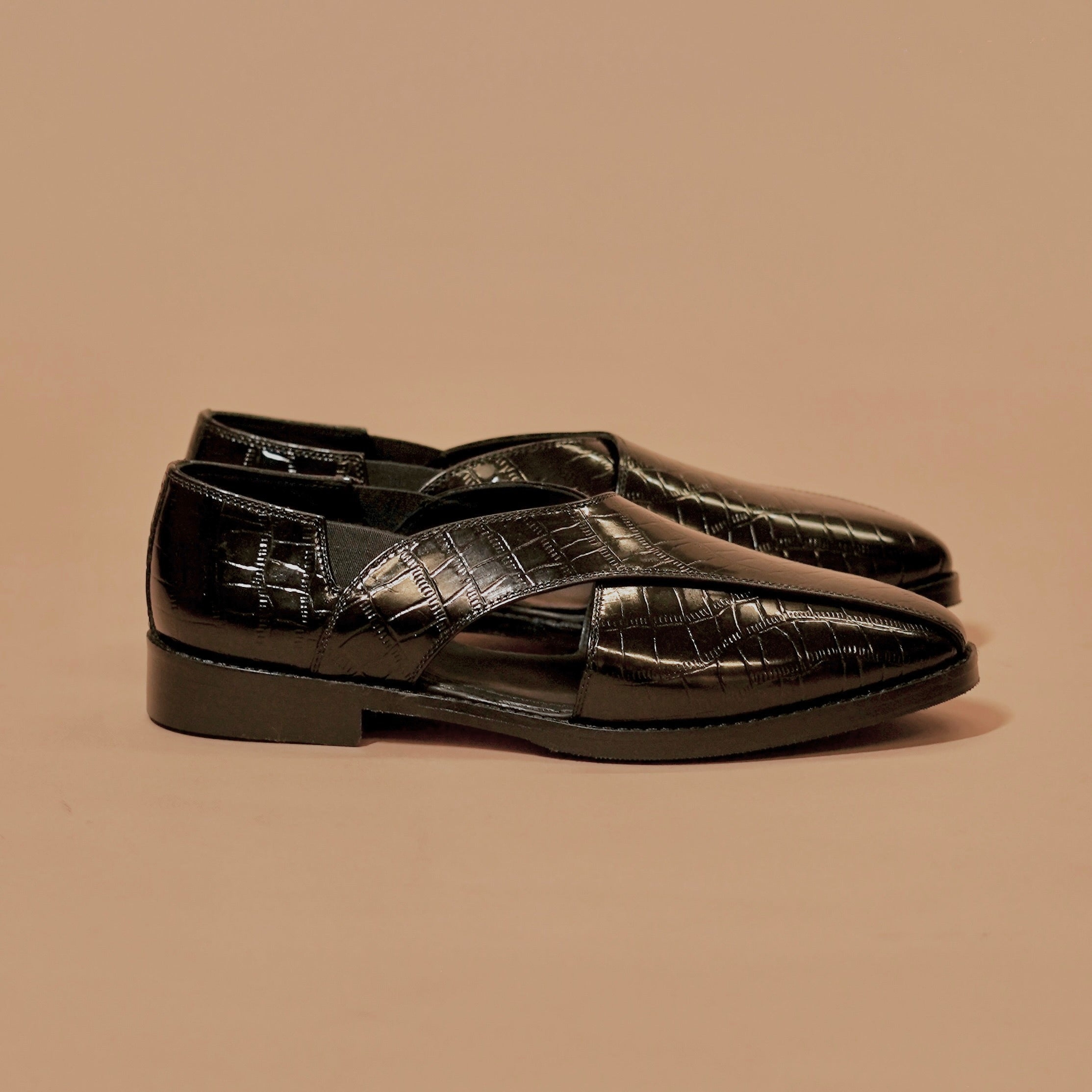 Pesha Croco – Black Crocodile-Embossed Leather Peshawari