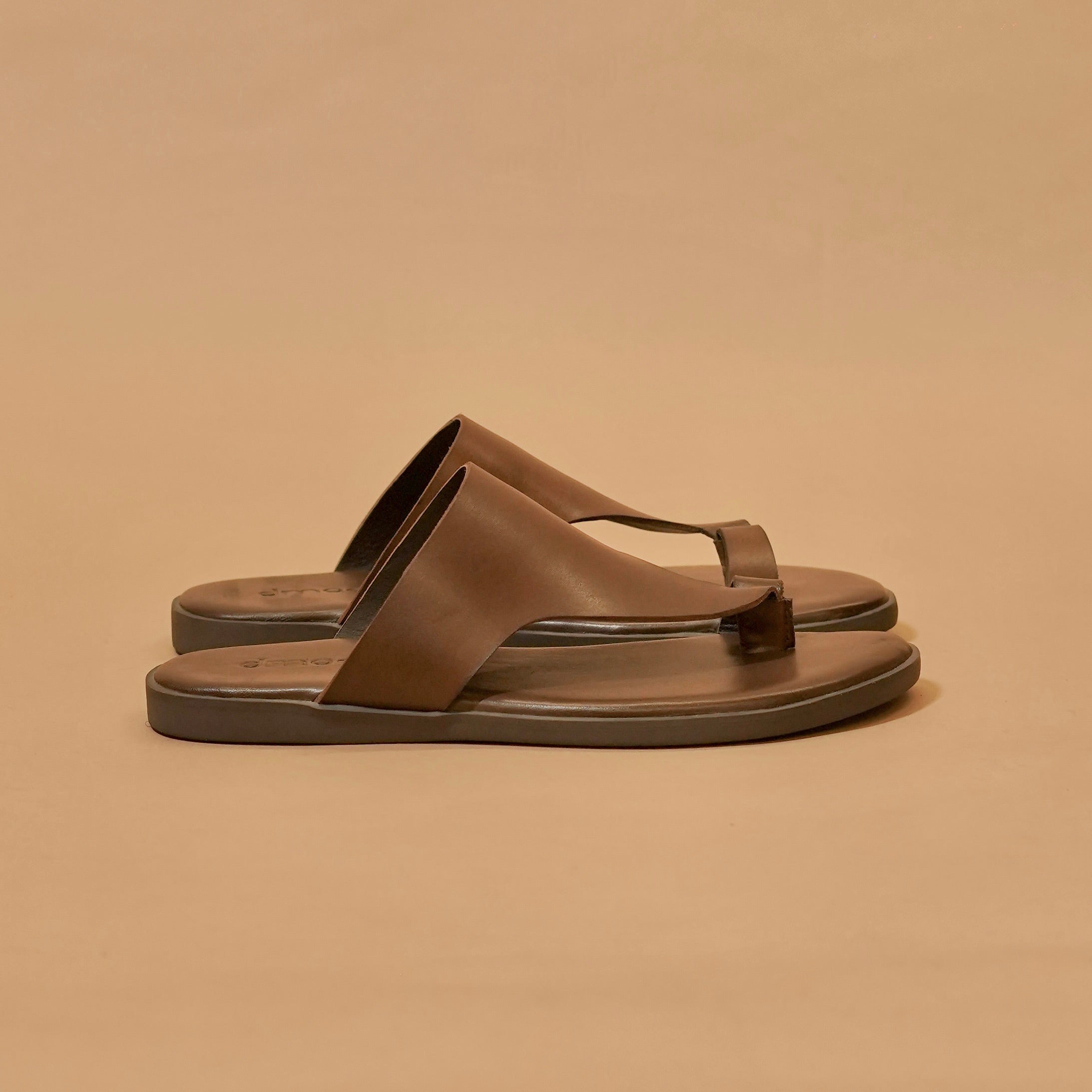 Pelle Moro – Dark Brown Leather Thumb-Loop Chappal