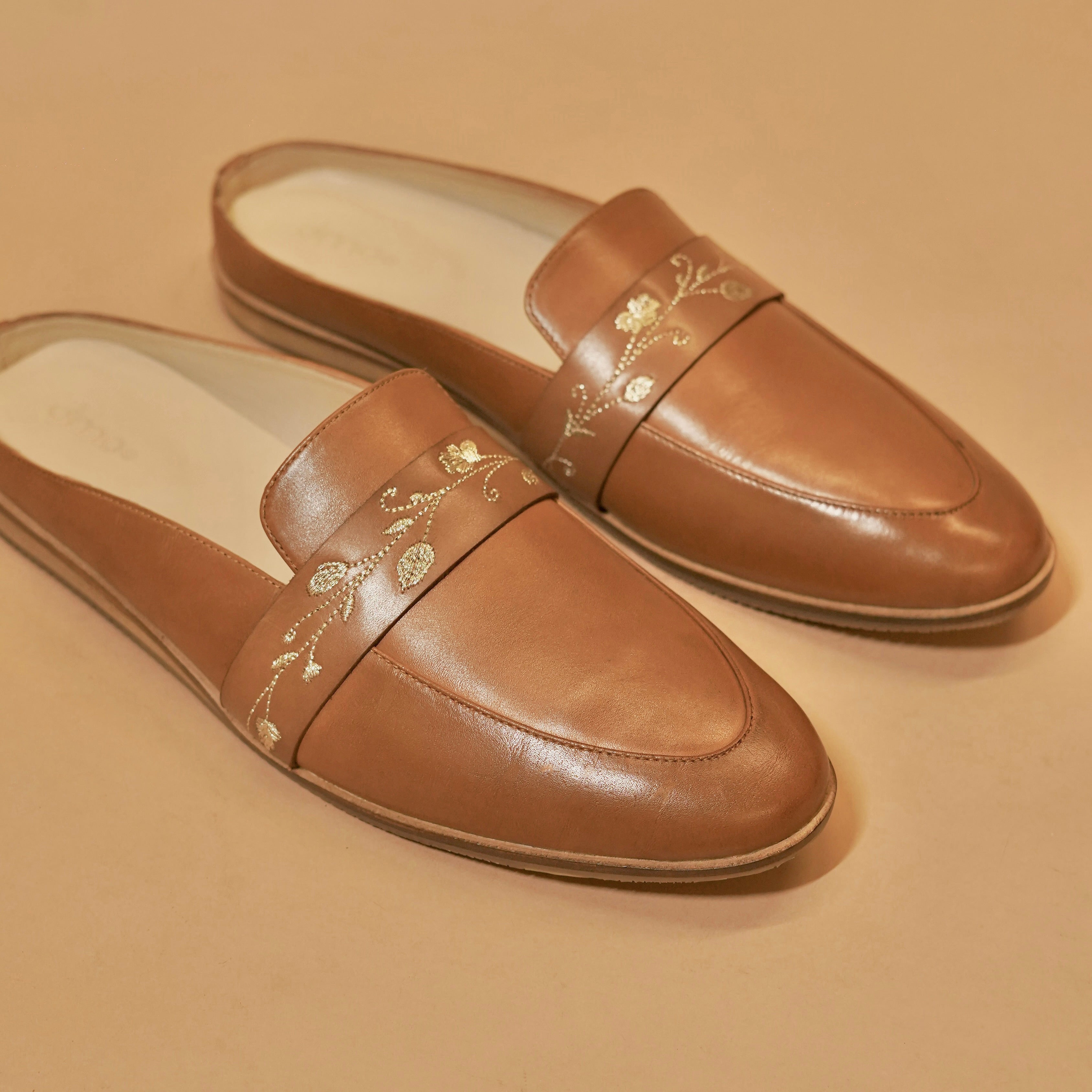 Hoffler Ricamo Cuoio – Tan Embroidered Leather Mules