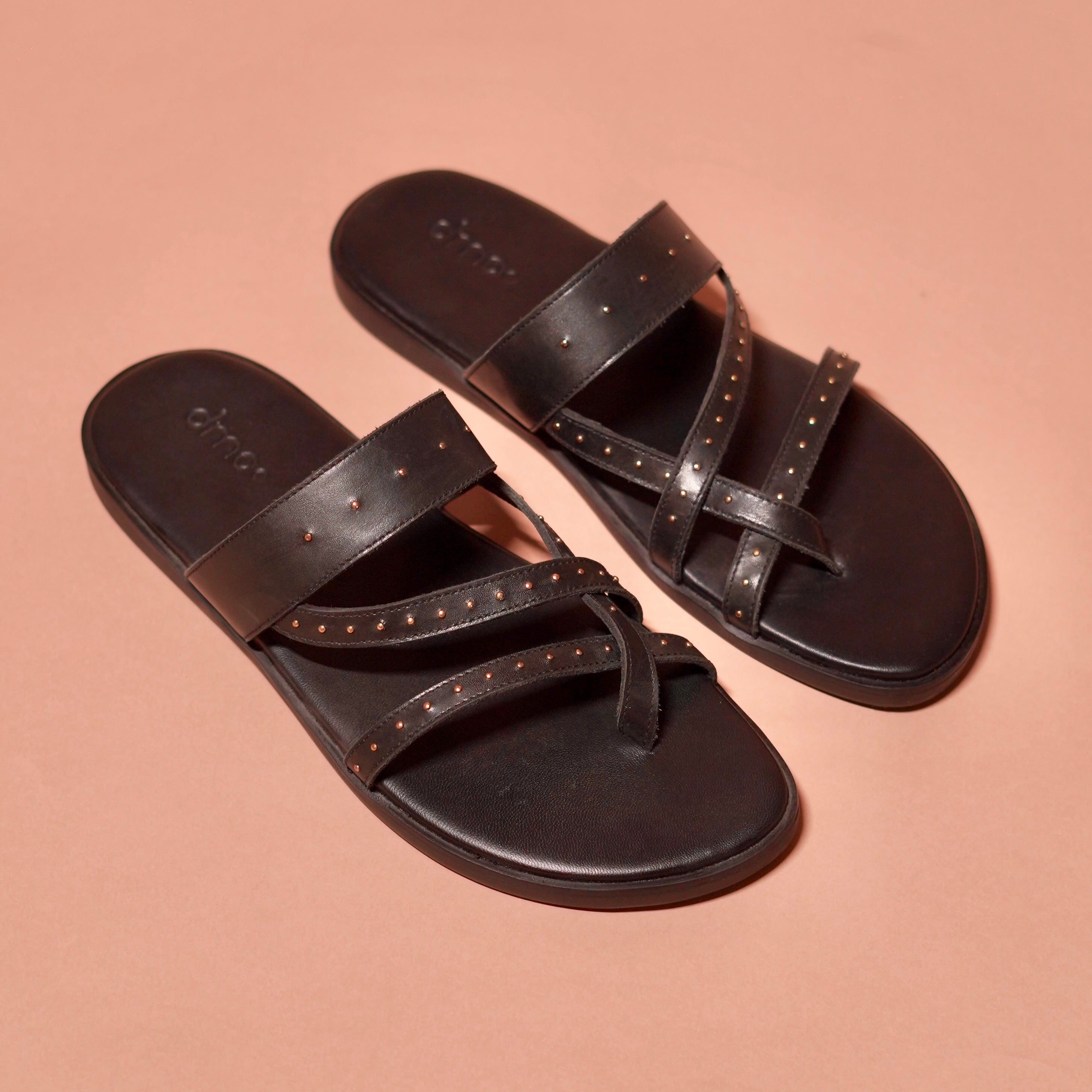  Pelle Nero Riveto Without Backstrap 