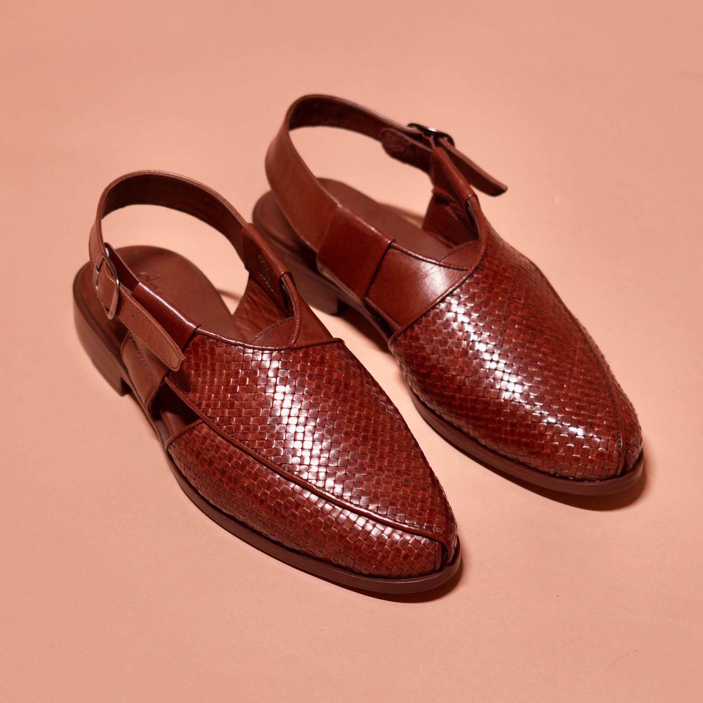 Pesha Marrone | Brown Weave leather Peshawaris