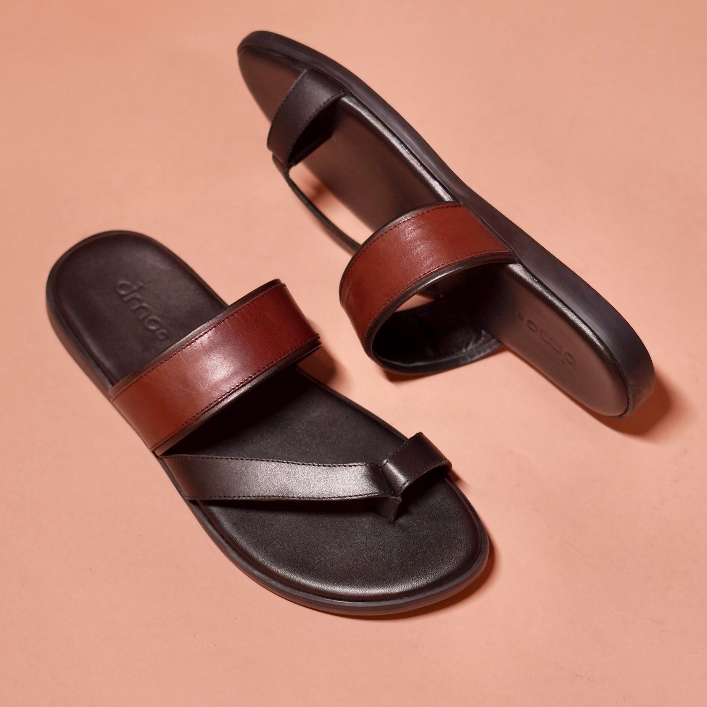Pelle Francio | black and brown toe loop leather chappal