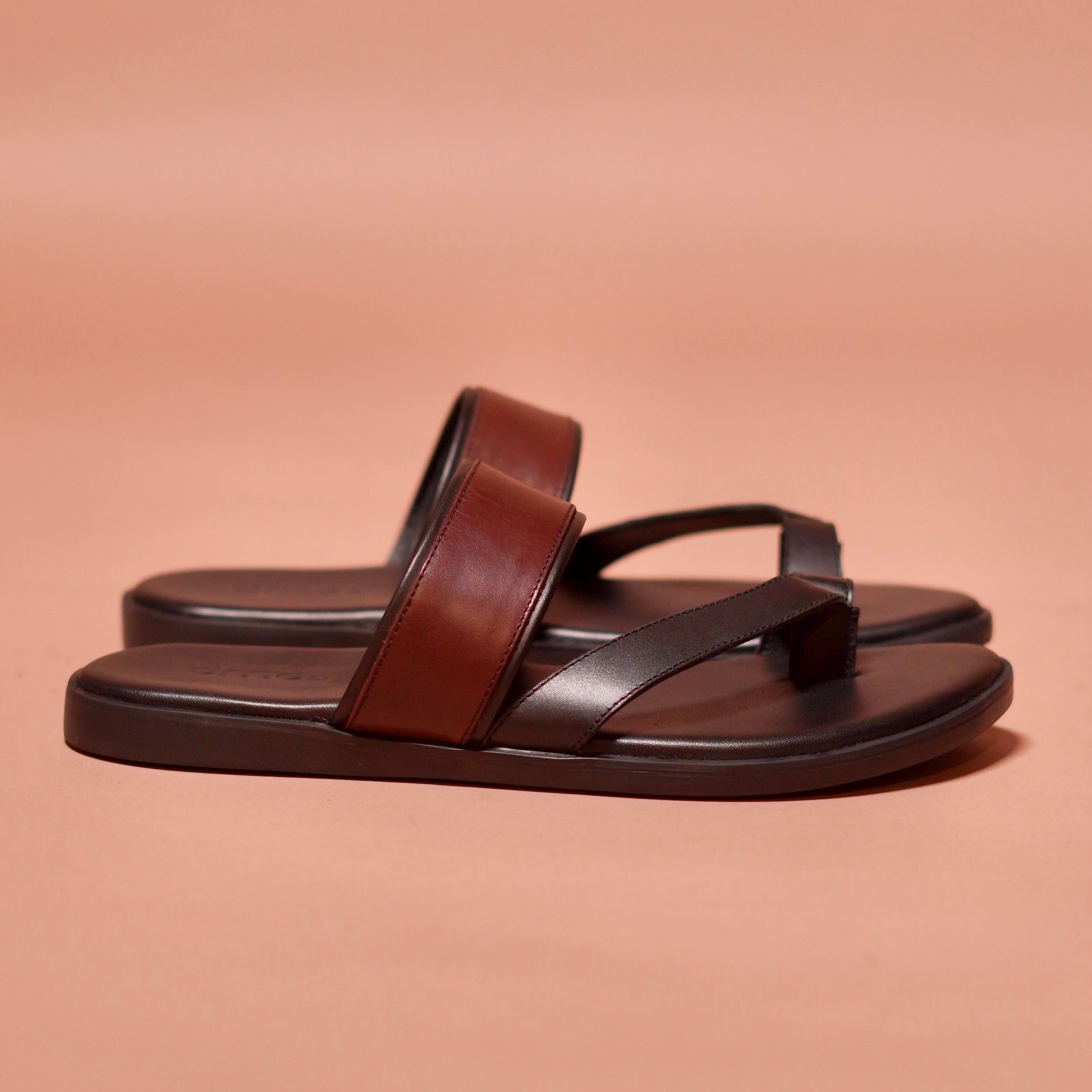 Pelle Francio | black and brown toe loop leather chappal