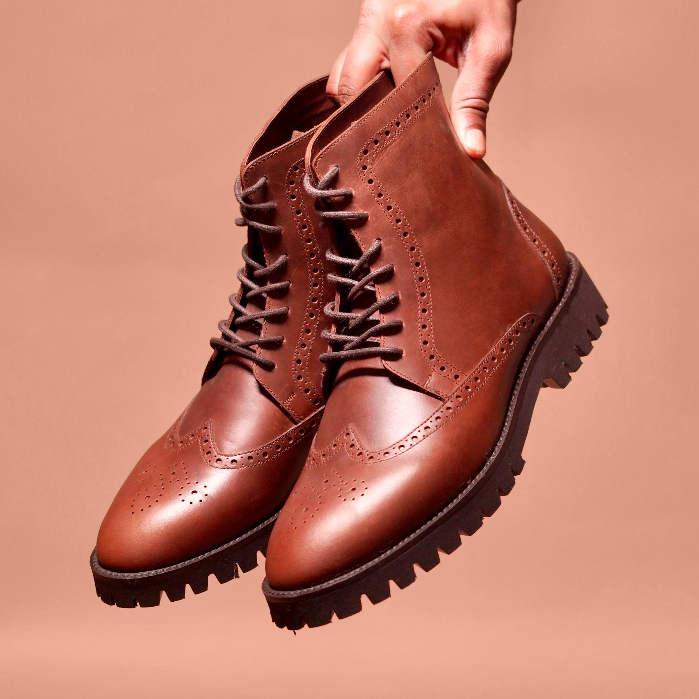 Sprazzo Leggero | Dark brown brogue leather boots