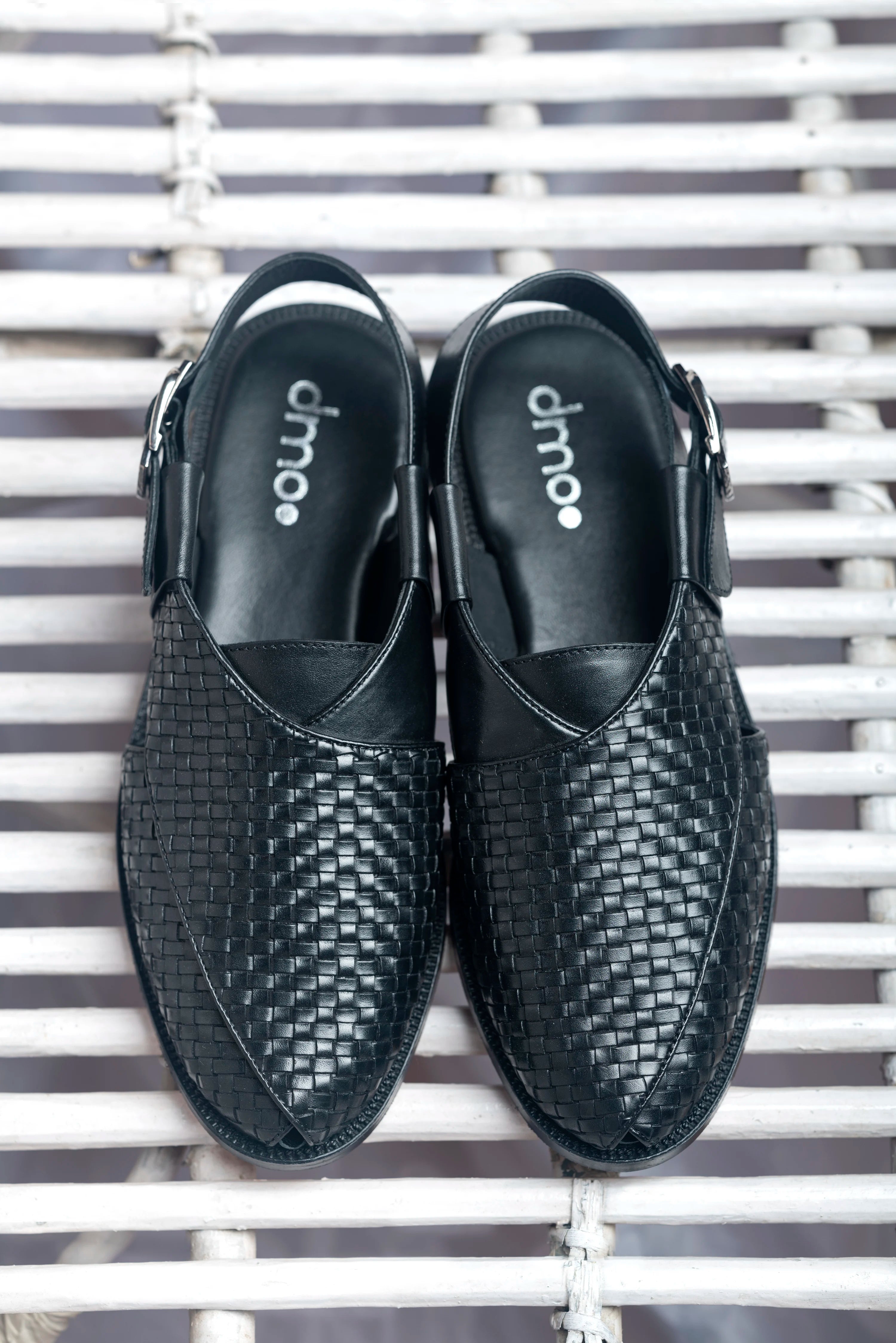 Pesha Nera | Black Weave leather Peshawaris