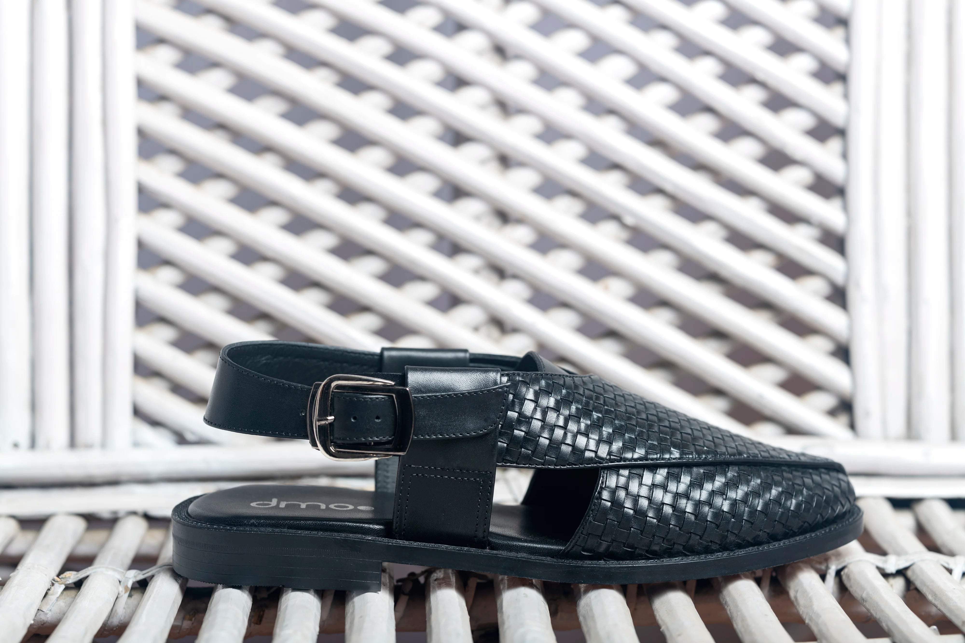 Pesha Nera | Black Weave leather Peshawaris