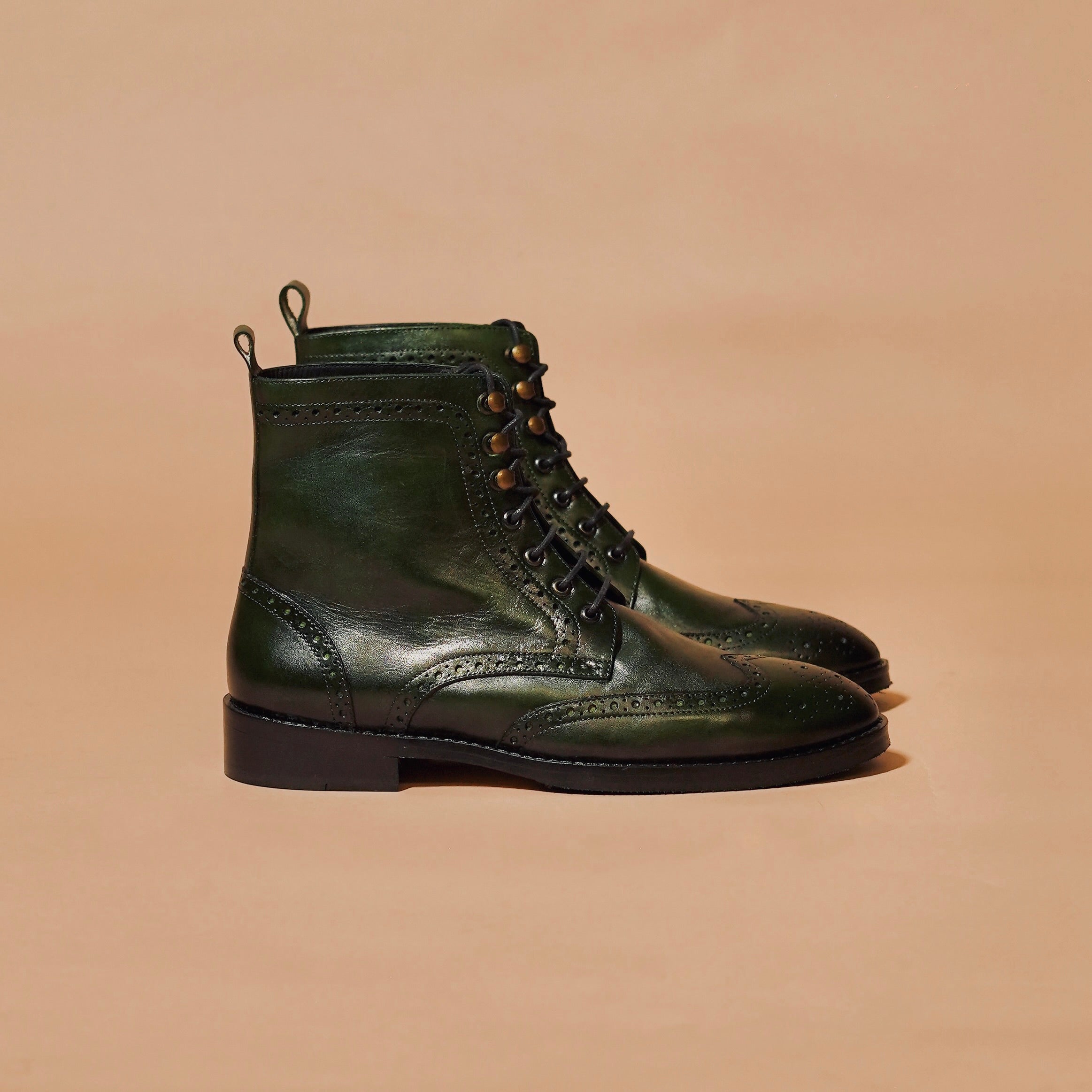 Side profile of Sprazzo Verde Ombra boots